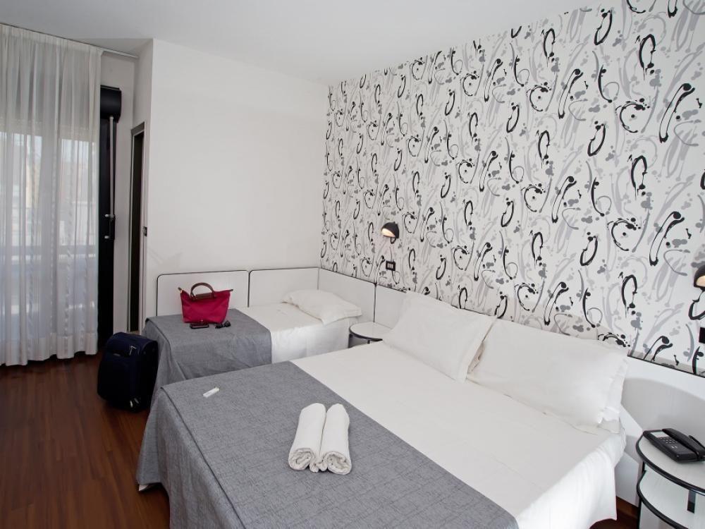 Hotel Adelphi Riccione Eksteriør bilde