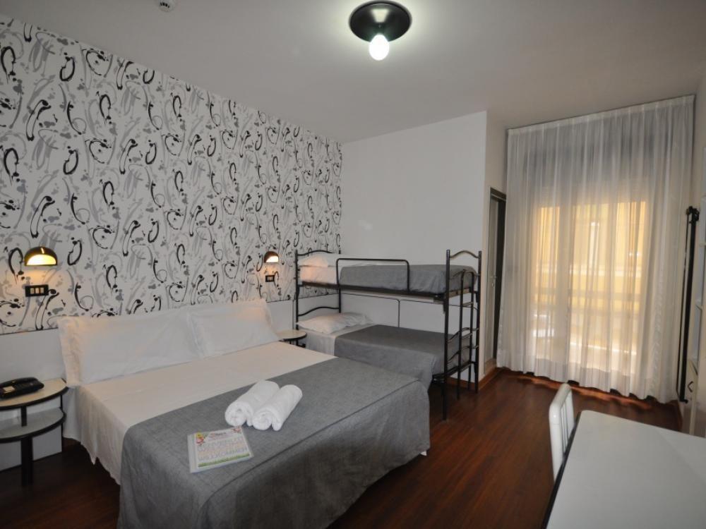 Hotel Adelphi Riccione Eksteriør bilde