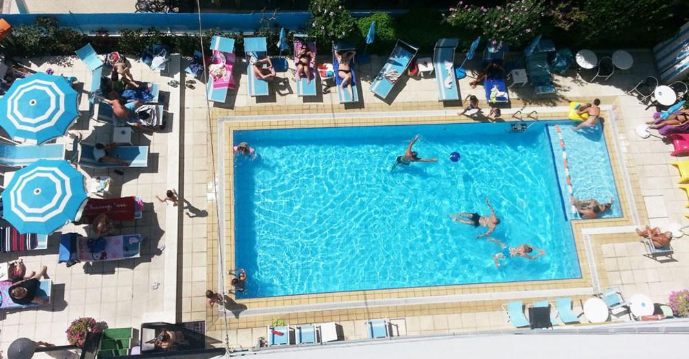 Hotel Adelphi Riccione Eksteriør bilde