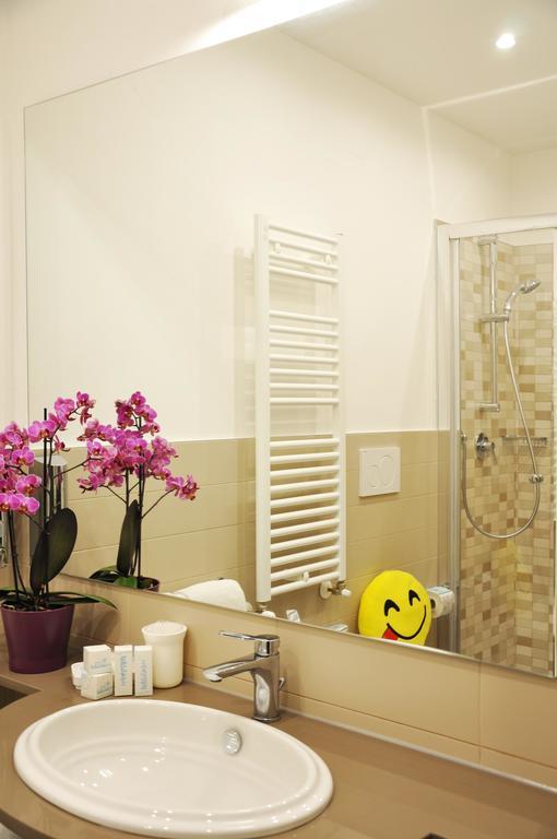 Hotel Adelphi Riccione Eksteriør bilde